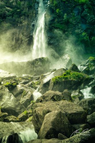 LBK806-00541-Tessin-Wasserfall-Foroglio